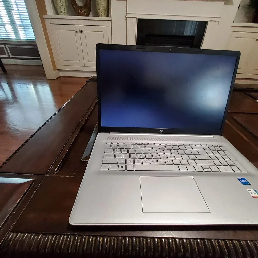HP 17 LAPTOP